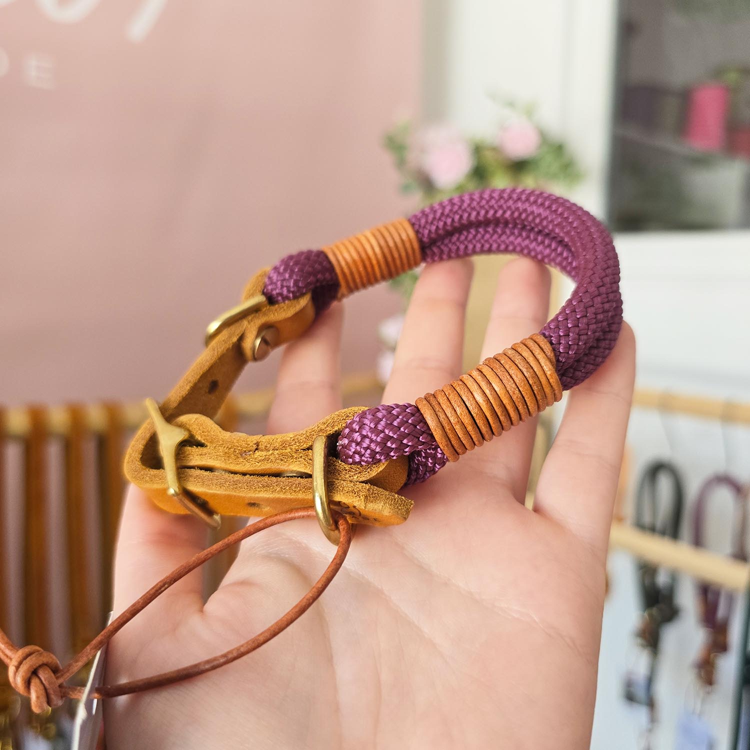 HU23-30cm Tauhalsband Aubergine (8mm Tau)