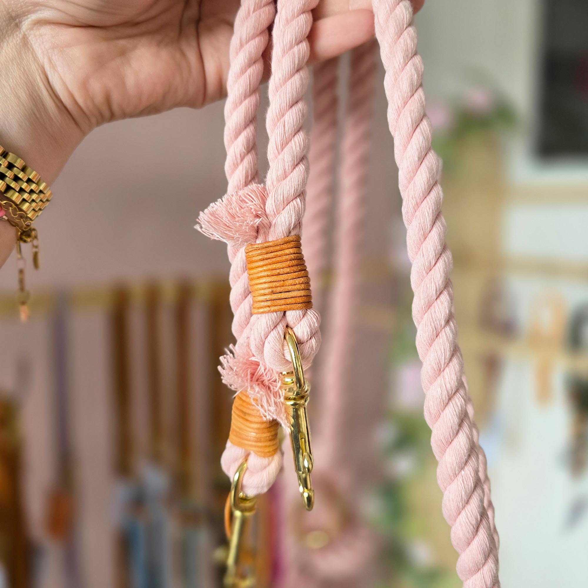 Baumwollleine Pastell Rosa 2,3m (große Karabiner) + Tauzergel Gratis
